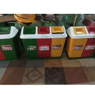 Thùng rác nhựa 3 ngăn có nắp đậy loại nhỏ 