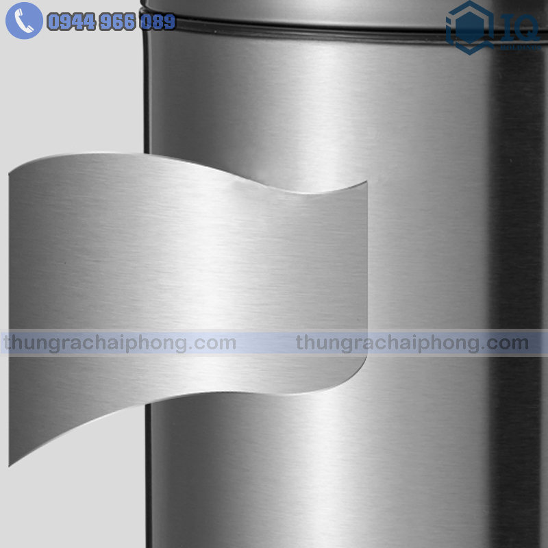 thung-rac-inox-dap-chan-tron-1