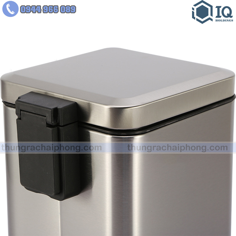 thung-rac-inox-dap-chan-vuong-12-lit
