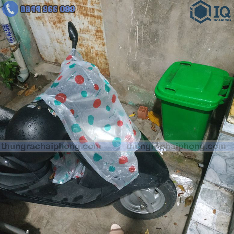 thung-rac-4-banh-va-rac-3
